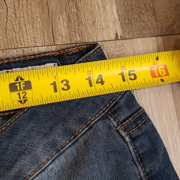 Blue Jean's crop - Picture 5 of 12